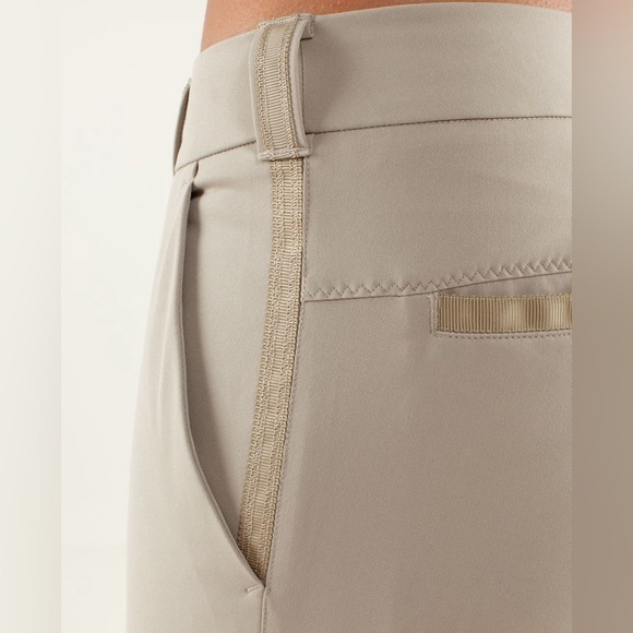 Lululemon Women’s Club golf Short size 4 in Mojave Tan W7796S Bermuda 9” inseam - Picture 11 of 14